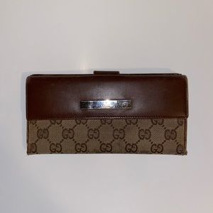 Gucci long wallet
